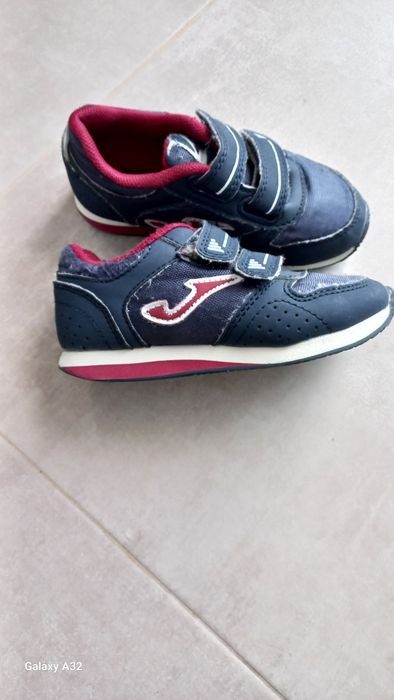 Vários ténis menino