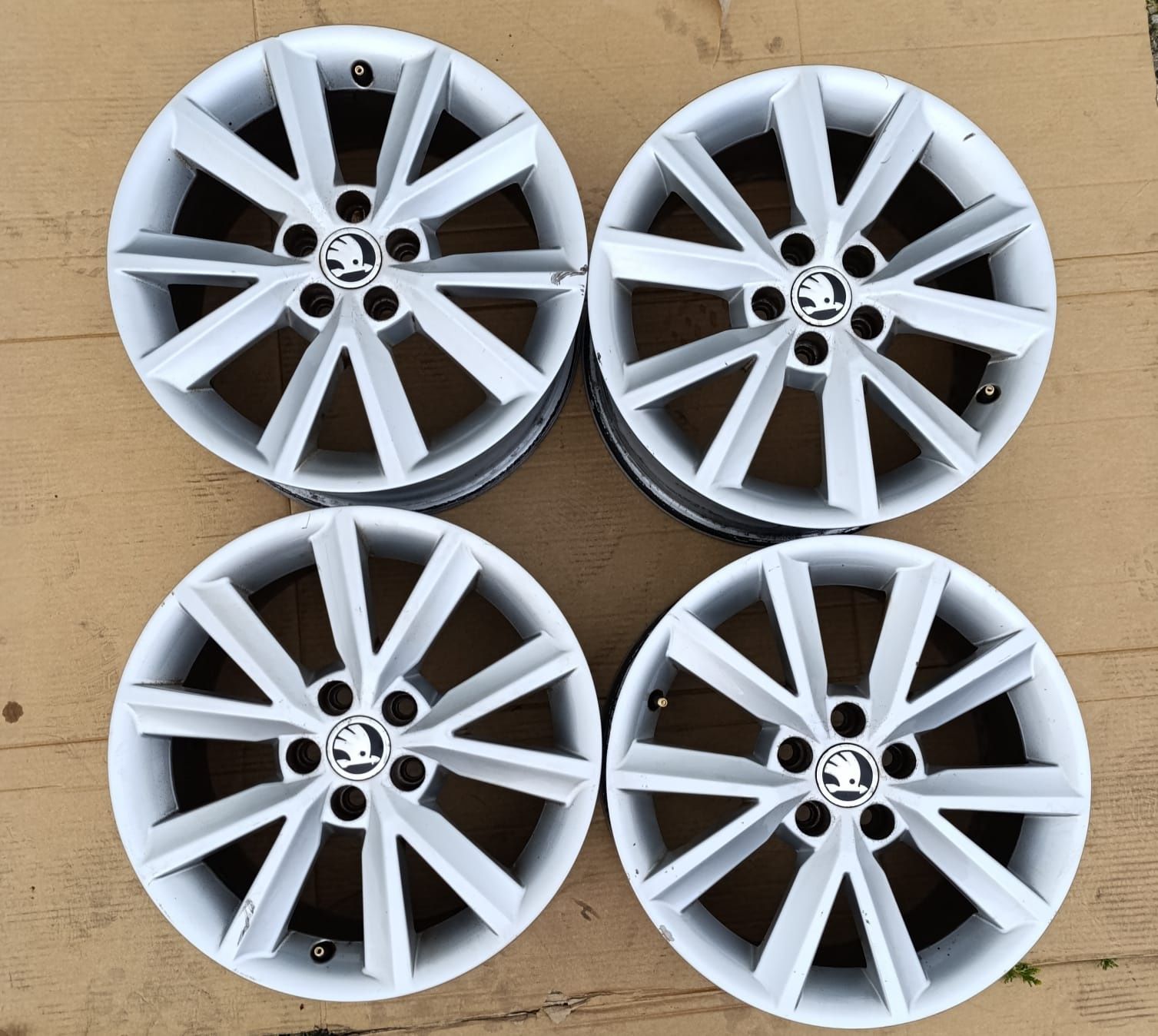 Felgi 16 5x100 Skoda Fabia Rapid Seat Ibiza Vw Polo Audi A1 oryginalne