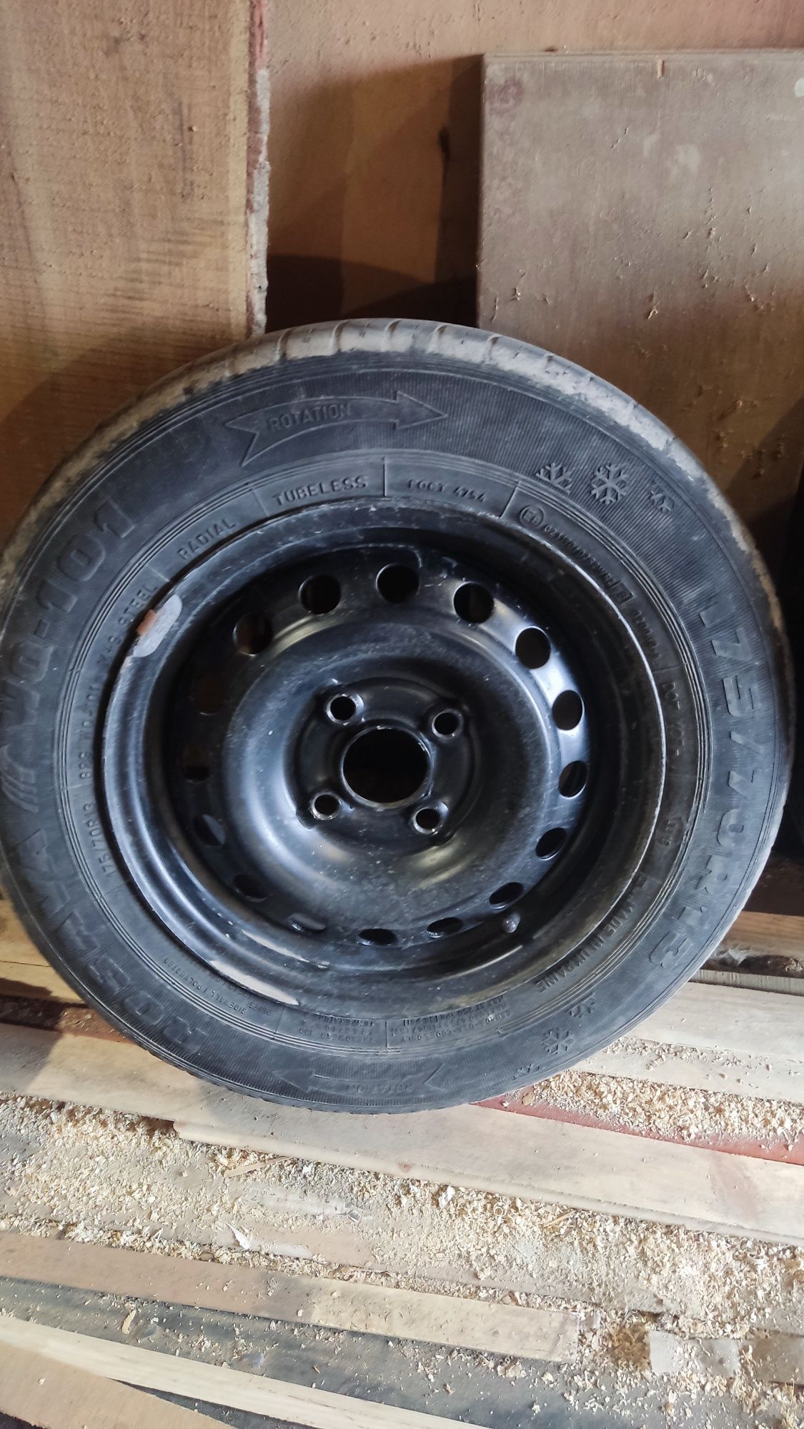 диски штамповка 13"  4х100 с зимней резиной Opel, lanos