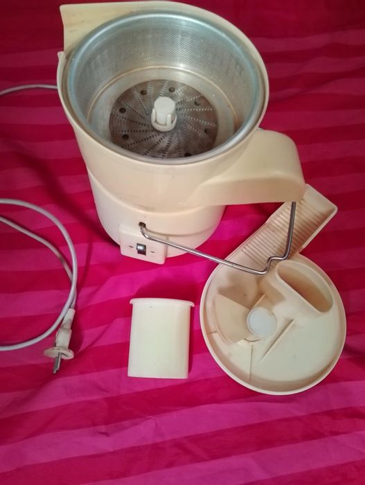 Соковыжималки Ссср Две Ручная и Електро