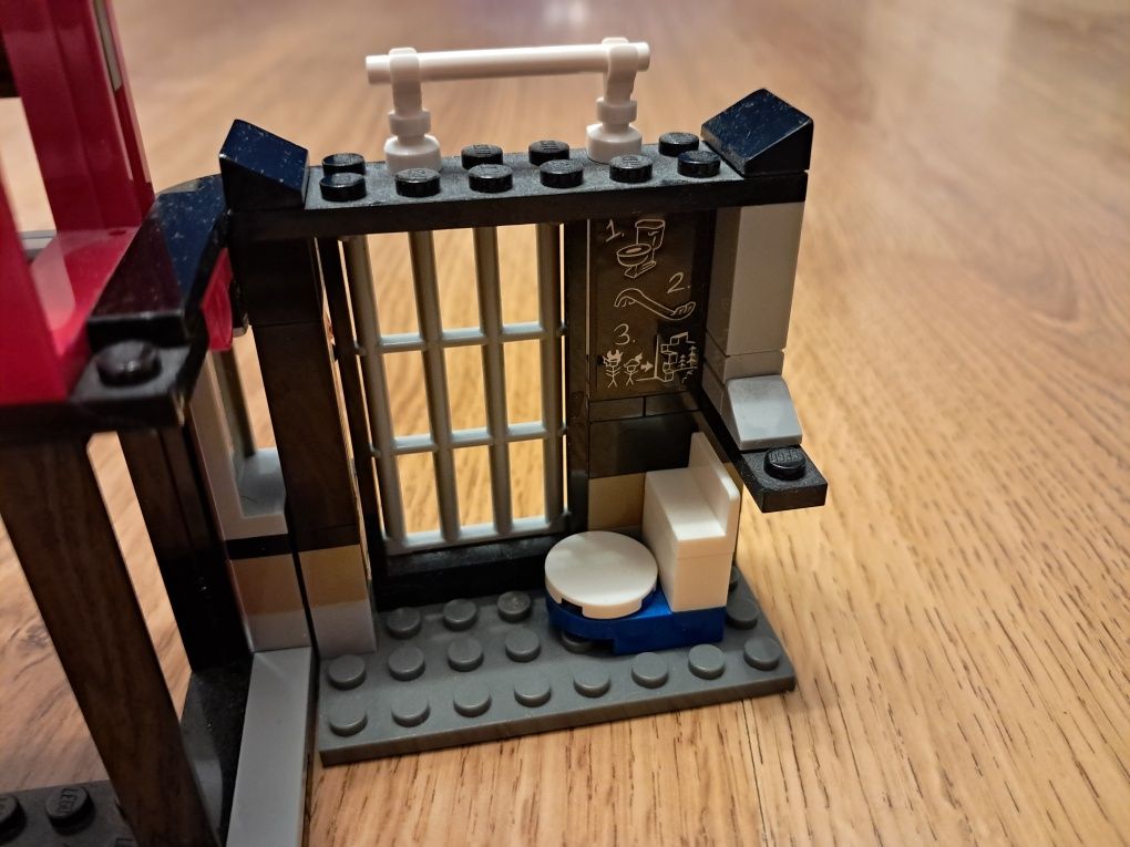Lego Ninjago więzienie (sam budynek, bez figurek i akcesoriów)