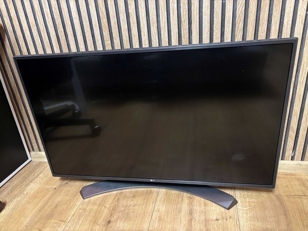 Telewiozor 43 CALE LG FULL HD 43LH630V