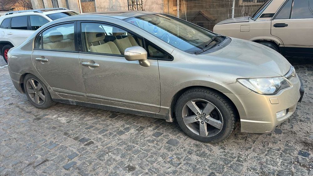 Разборка Honda Сивик 4д 1.8 автомат