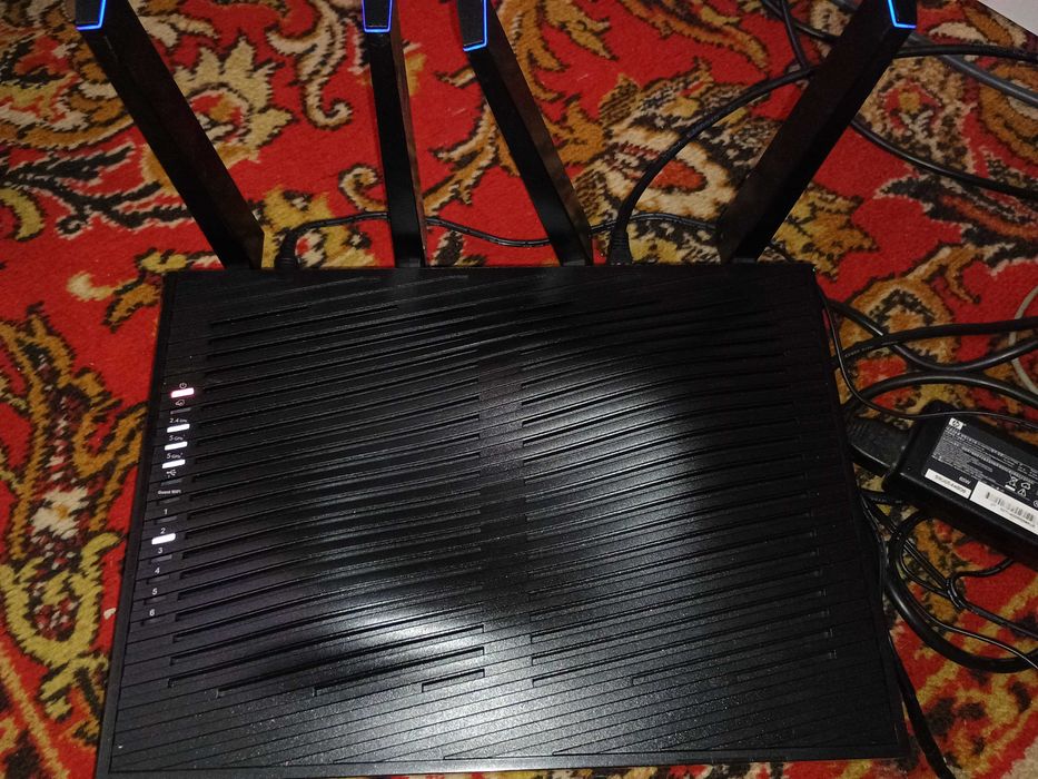роутер Netgear Nighthawk R8300
