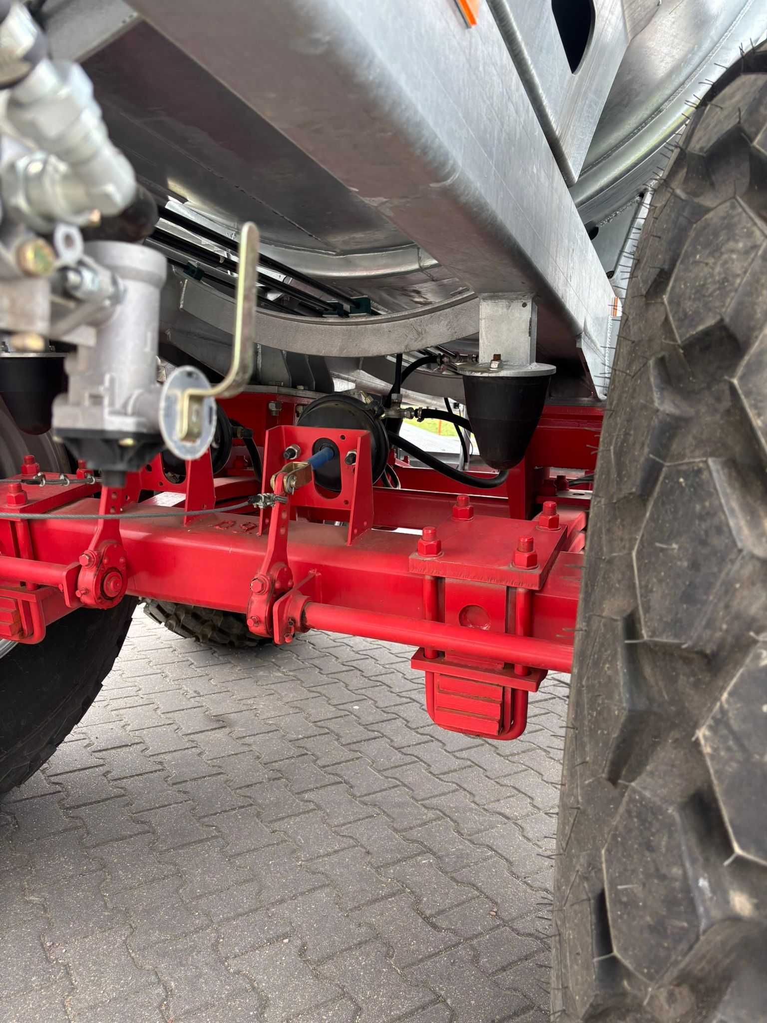 Wóz asenizacyjny Pomot Chojna T513 - 13000 litrów
