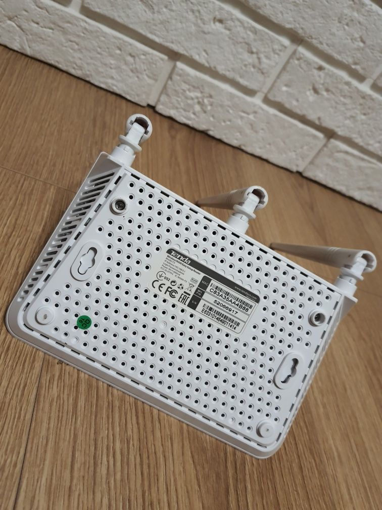 Router Tenda internetowy radiowy
