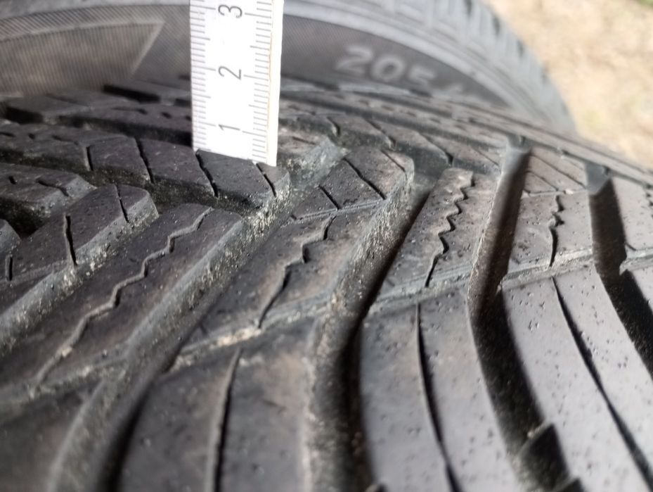 Opony zimowe wielosezonowe 205/60 r16