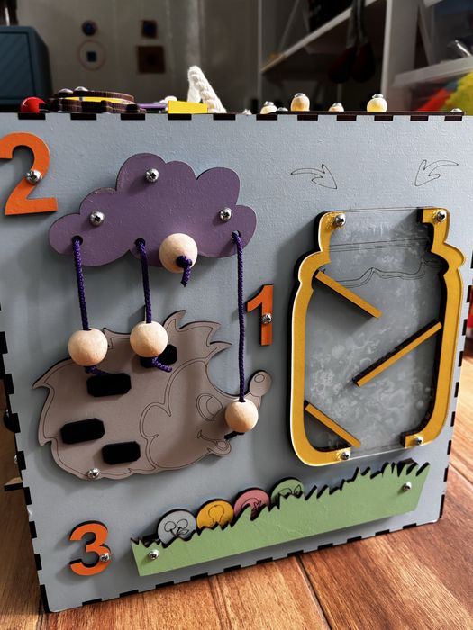 Бізі куб деревʼяний в чудовому стані