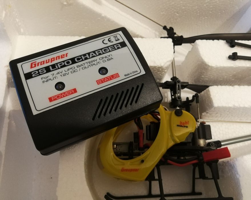 Helicóptero telecomandado + carregador Li-po Graupner indoors
