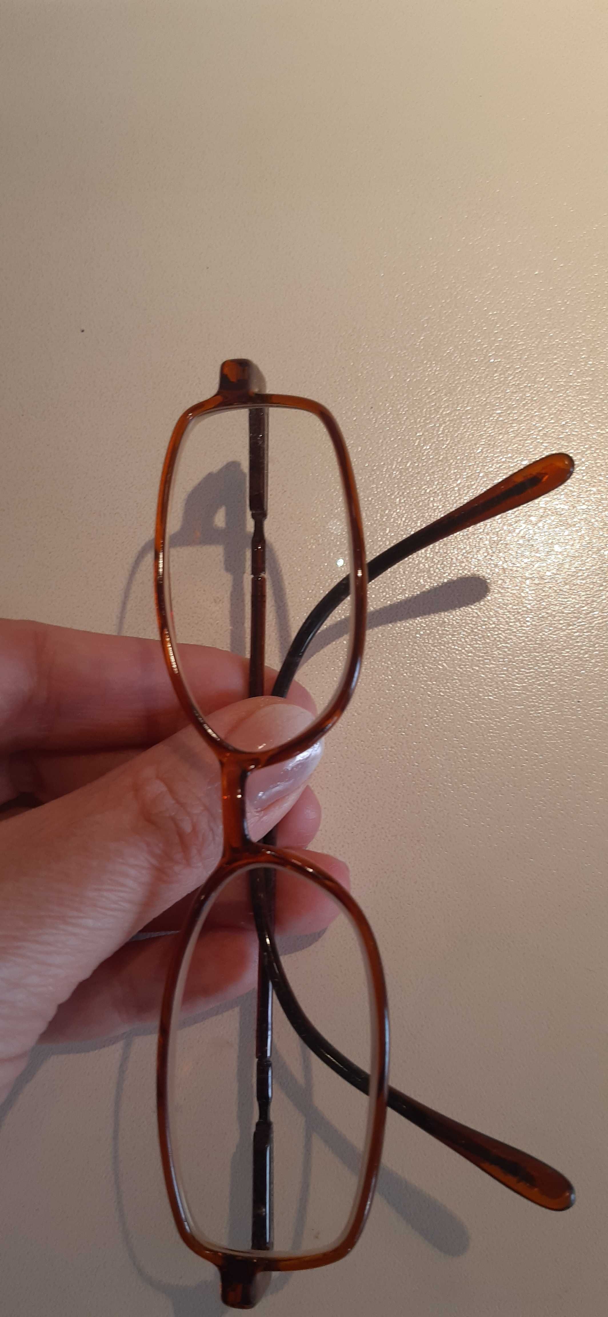 Plastikowe, oprawki do okularów firmy Fielmann!