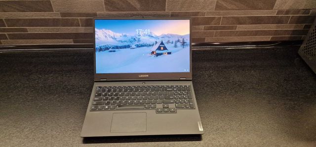 Laptop Lenovo Legion 5 i5-10300H/16 GB RAM/512 GB M.2/GTX 1650