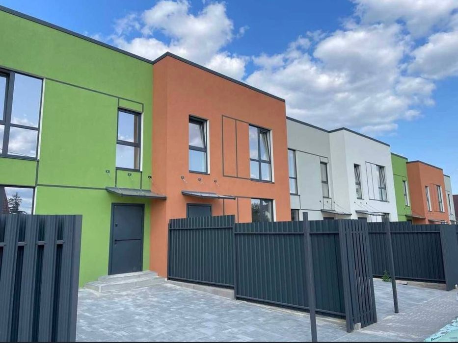 Кутовий таунхаус 82кв з вн. наповненням, теплою підлогою, є газ!