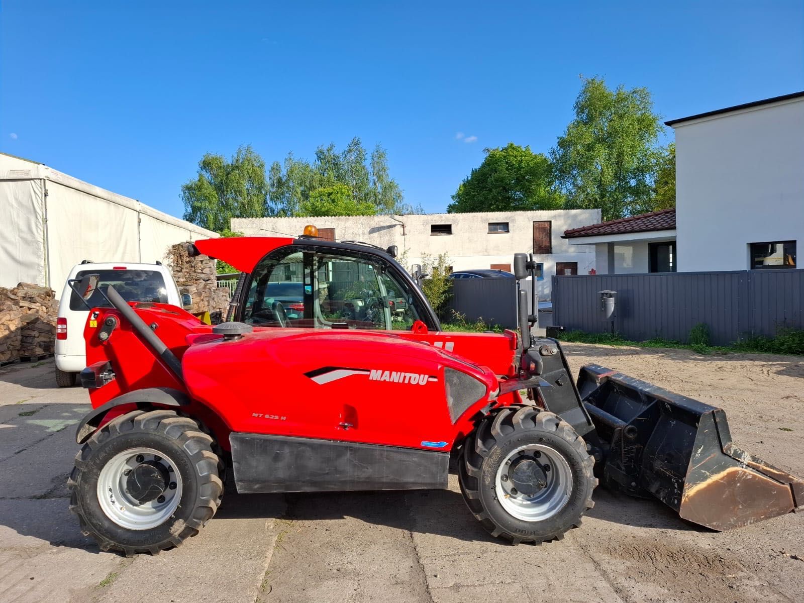 Ładowarka teleskopowa Manitou MT 625