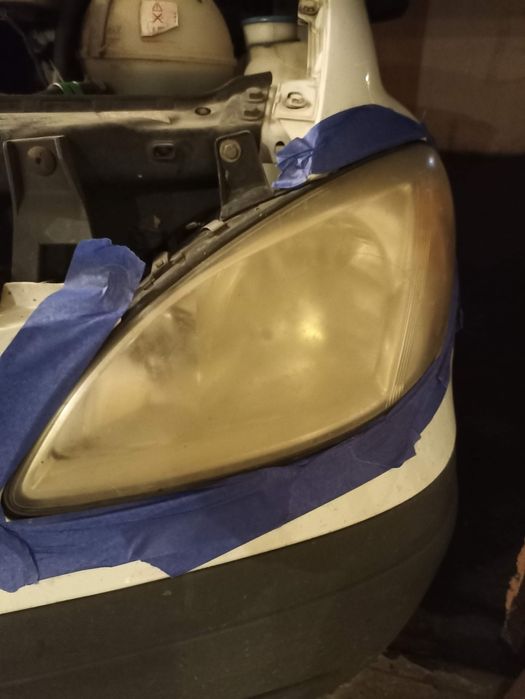 Polerowanie regeneracja reflektorów lamp