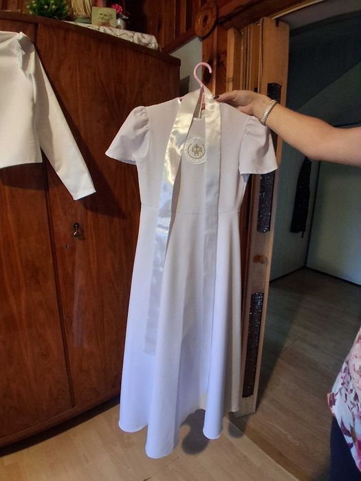 Sukienka komunijna i alba.