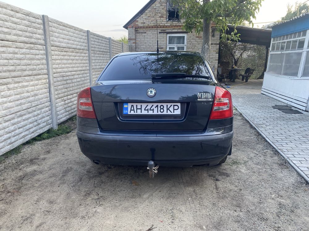 Продам шкоду октавию 1.6 бензин
