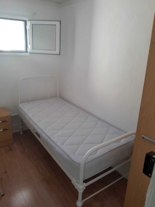 Arrendo quarto. Lisboa _ Graça