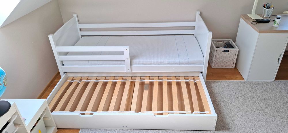 Łóżko dziecięce z certyfikowanym materacem marki premium HEVEA 90x200