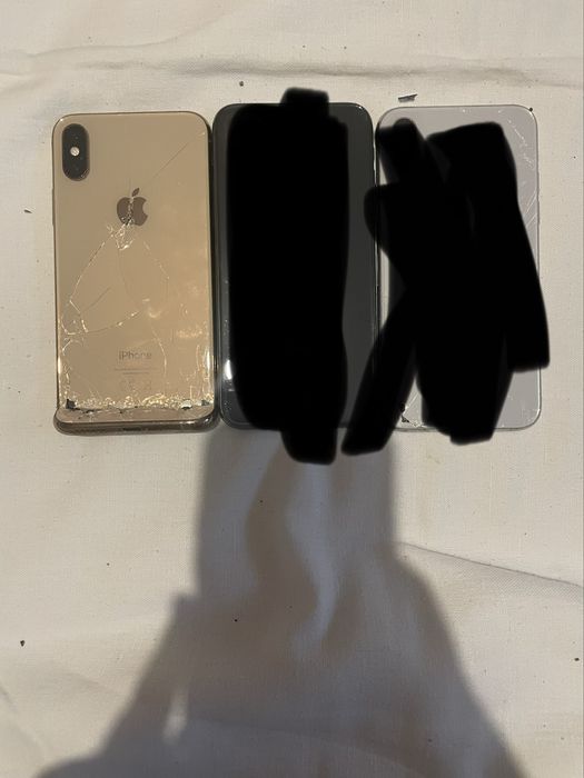 Продам iPhone XS на запчастни
