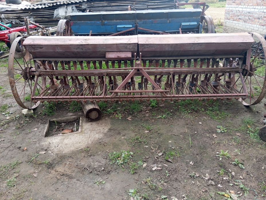 Продам кінну сівалку