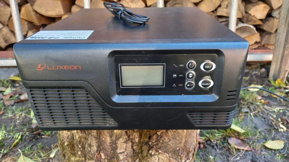 Пристрій безперебійного живлення+АКБ