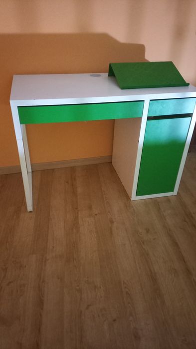 Secretária de criança