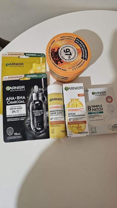 Zestaw kosmetyków Garnier serum z witaminą c
