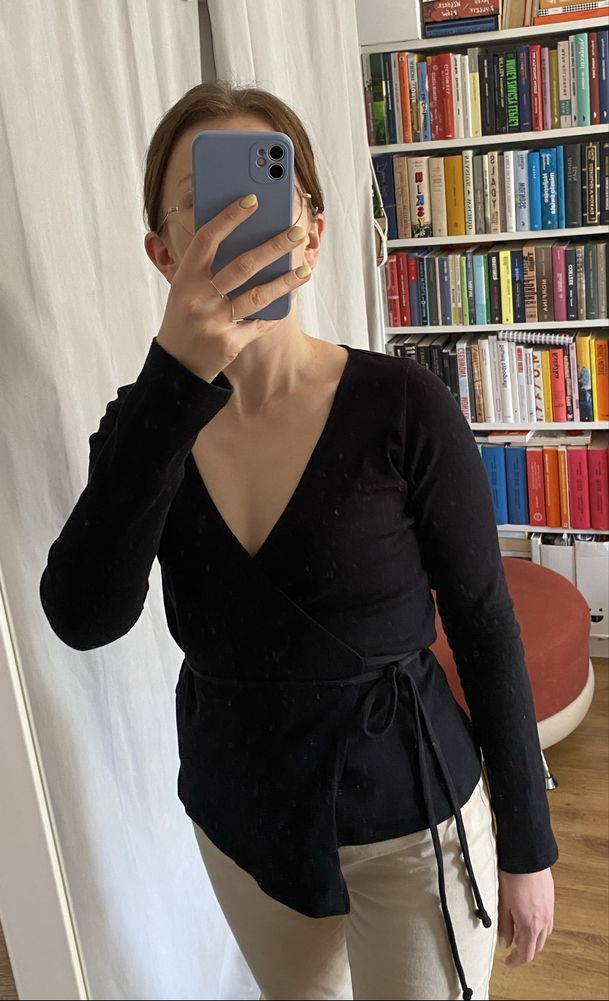 Bluzka wiązana Flawless czarna S