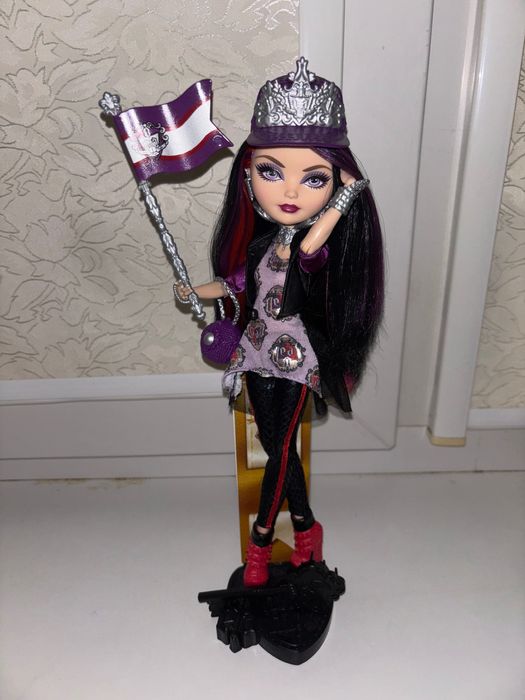 Рейвен Квин кукла Евер Афтер Хай School Spirit