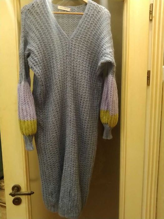 Италия: вязаный длинный кардиган/платье + черный свитерок оверсайз