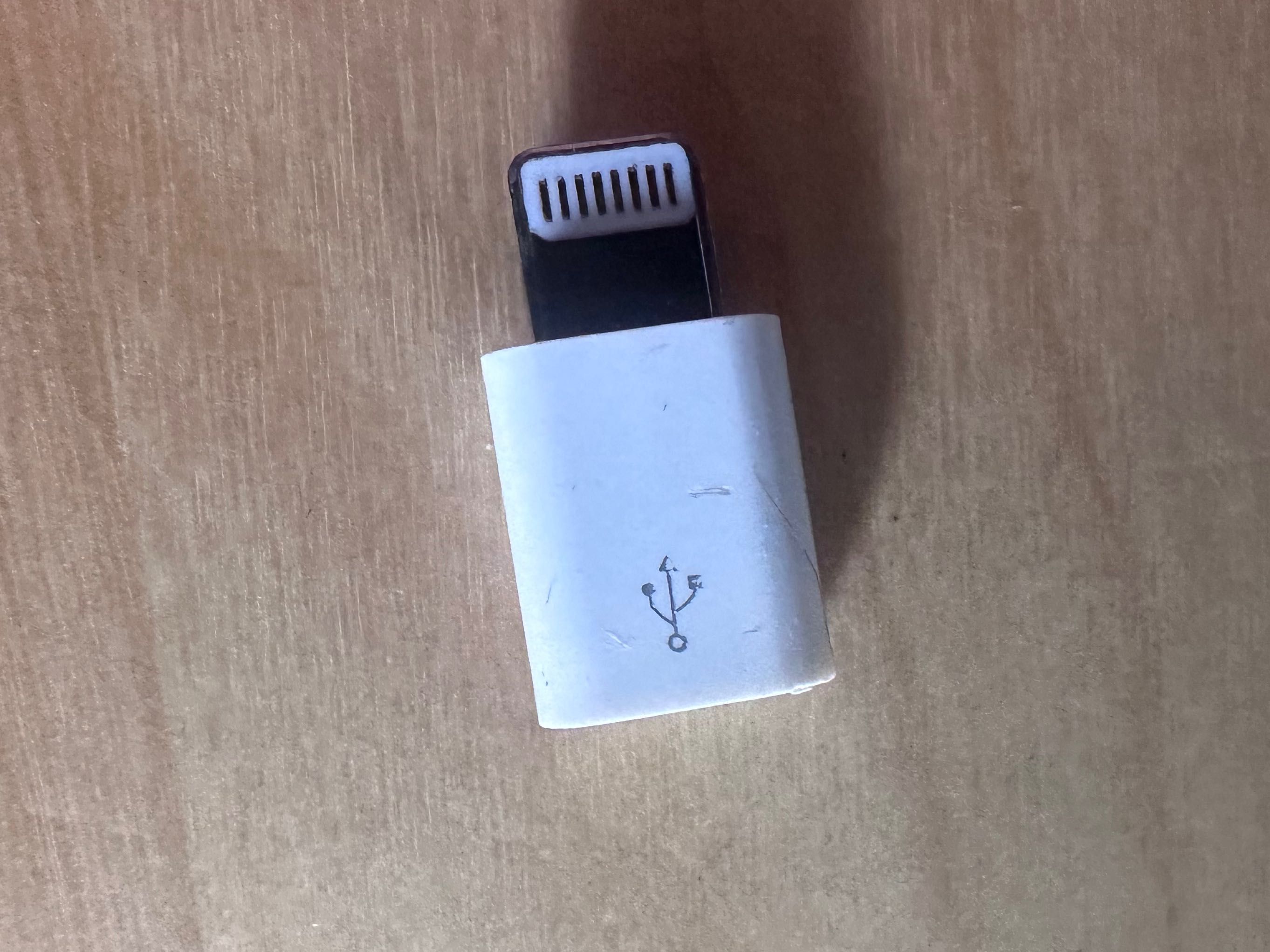 Apple iPhone to micro USB - przelotka