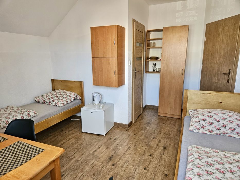 WOLNE POKOJE nocleg weekend wakacje Złoty Potok domek Jurze śląskie