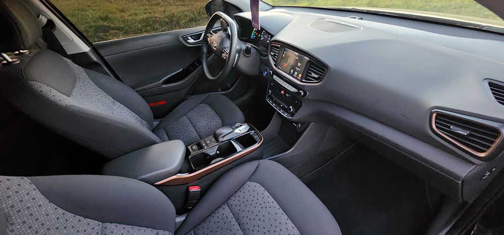 Hyundai ioniq 2019 р. Електро 28 kwt пригнаний з Бельгії