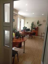 Продам офис 240 м2 в Центре Донецка