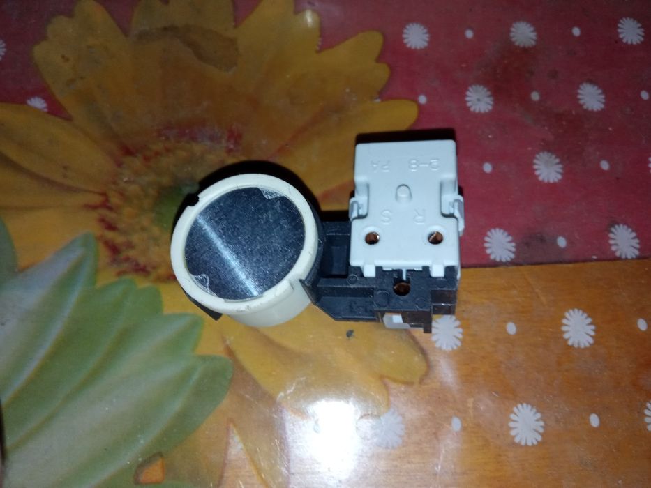 Защитно пусковое реле РКТ2 Оригинал для холодильника