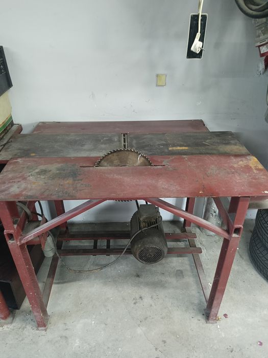 Krajcakrajca stołowa piła do cięcia drewna grubościówka