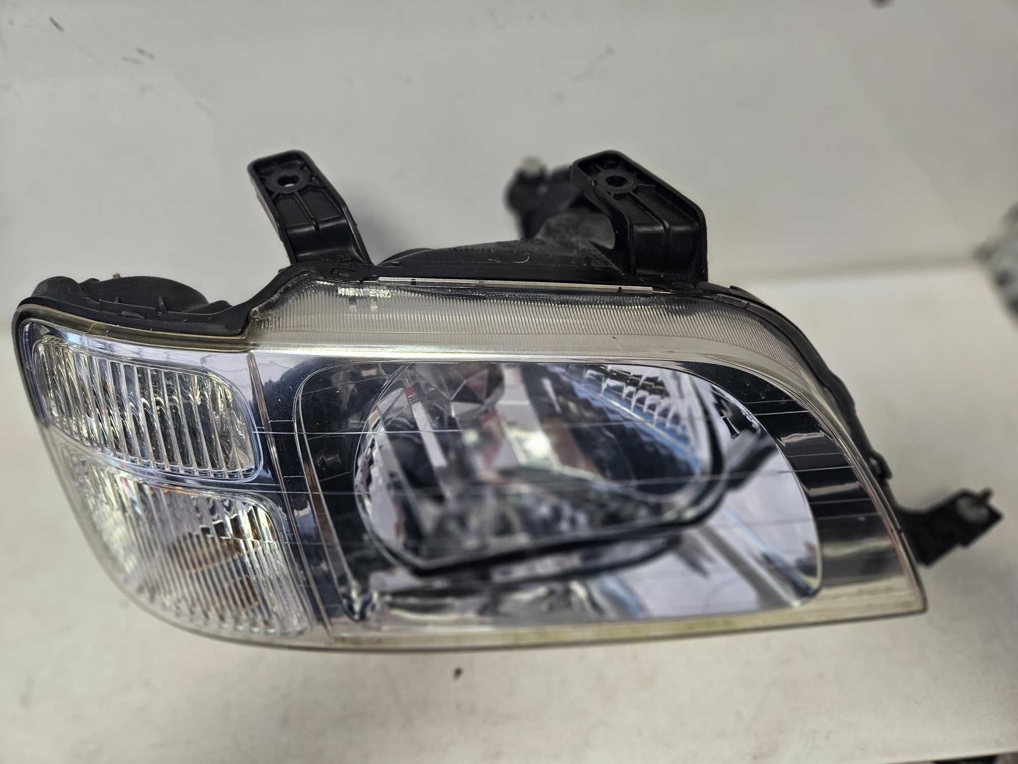 Lampa prawa Przednia prawy przód Honda CRV I