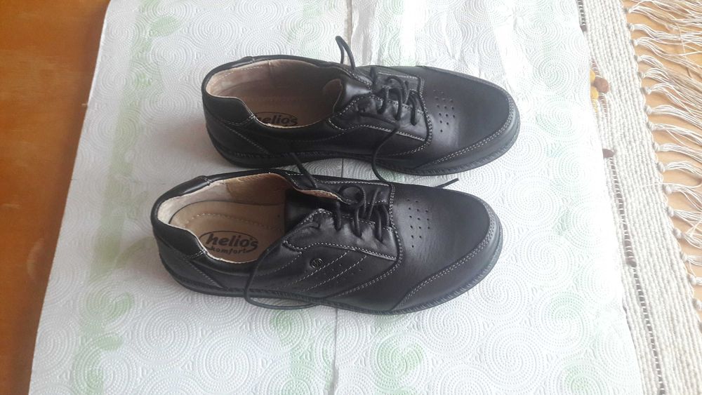 Czarne buty typu półbuty do biegania damskie, skóra naturalna, 39