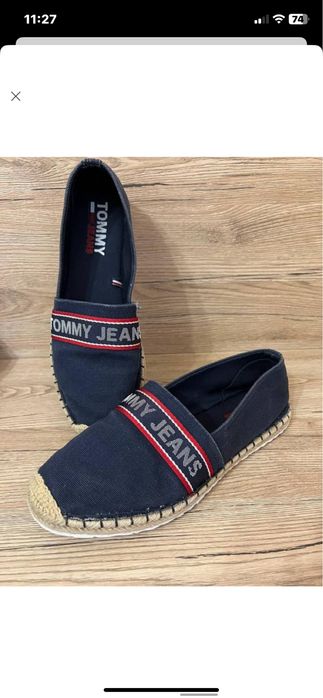 Оригінальні сліпони Tommy Jeans .