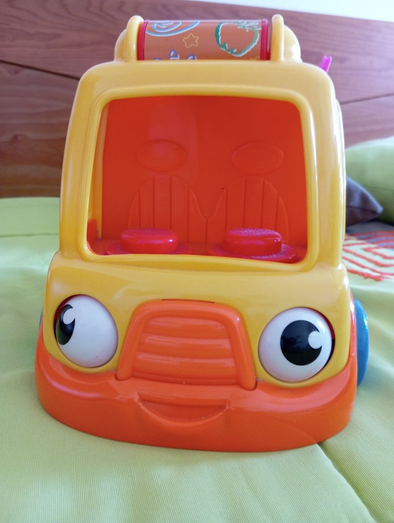 Carrinho educativo