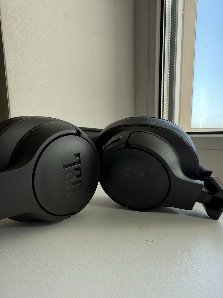 Бездротові навушникиJBL Tune 720 BT