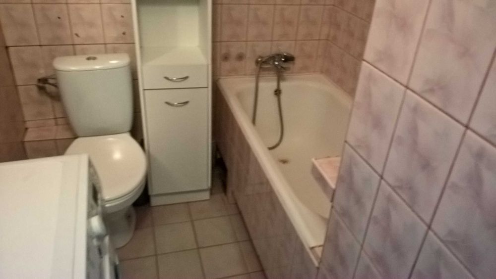 Mieszkanie do wynajęcia Pabianice 32 m2. 2 pokoje i kuchnia.