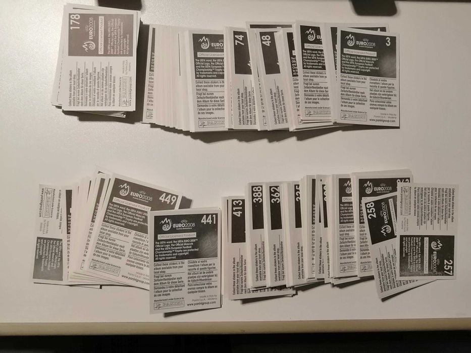 Cromos Euro 2008, 2012 e 2024 e Mundial 2022