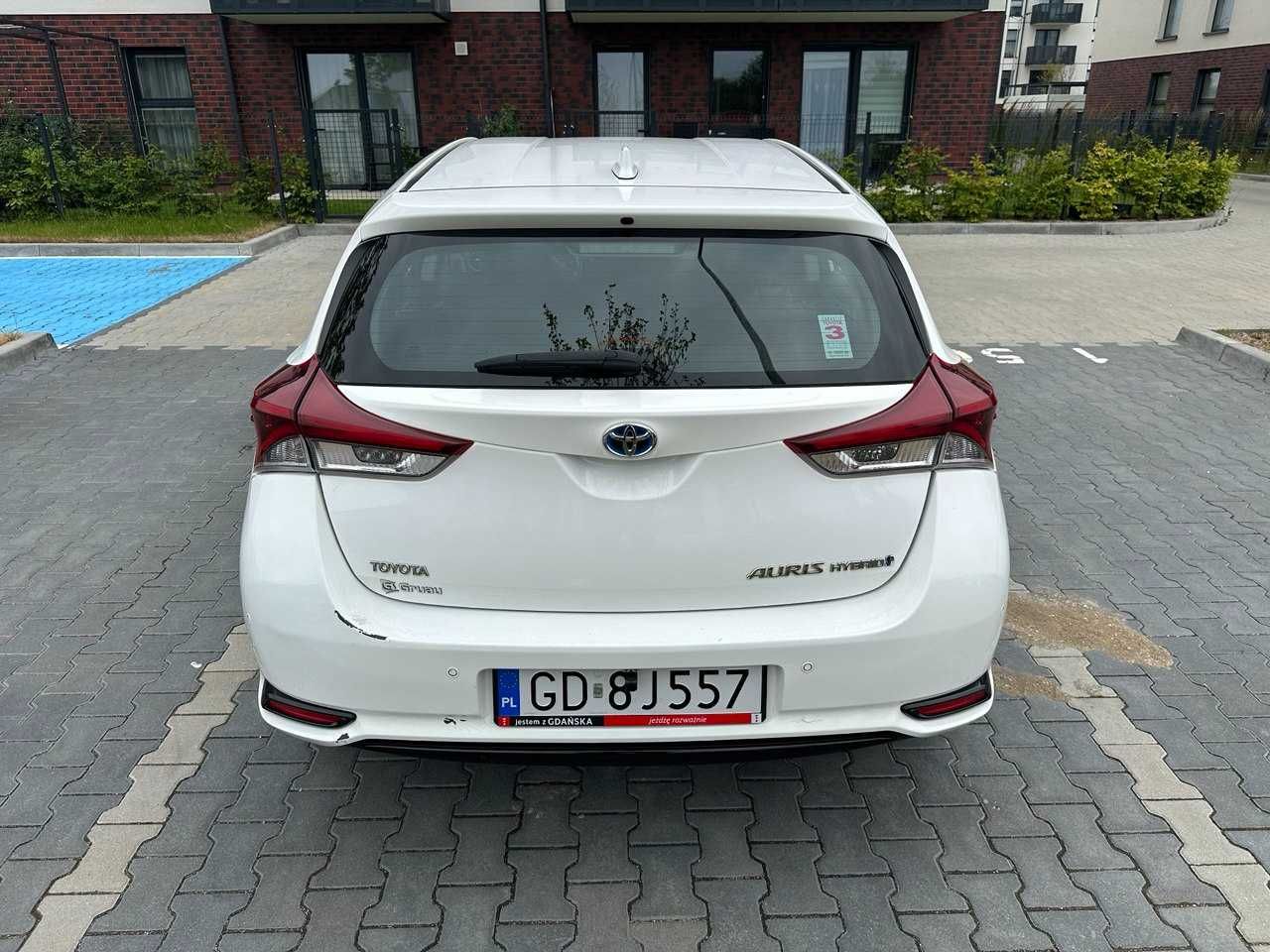 Toyota Auris 2015 Kompakt, Hybryda + LPG