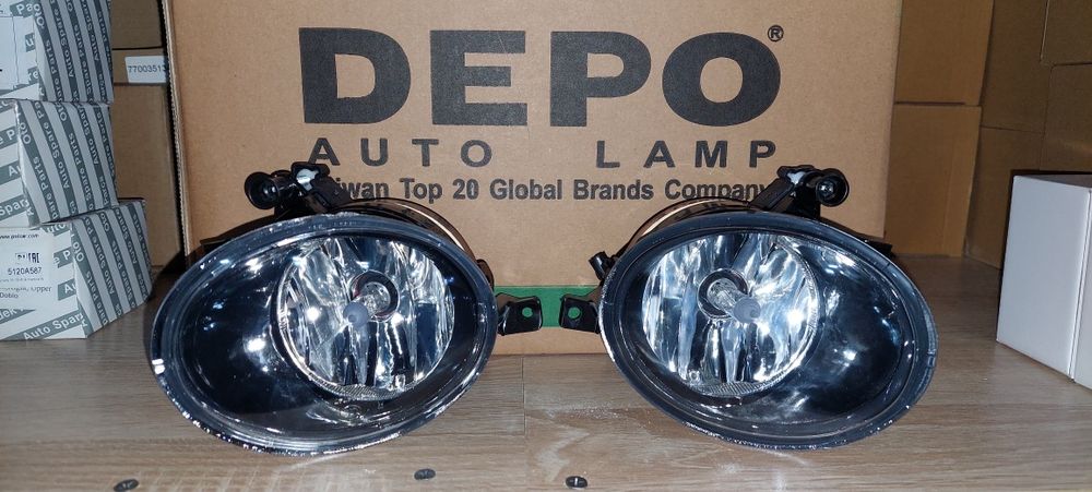 Противотуманки галогенки туманки Touareg Golf Caddy Jetta Tiguan пасат