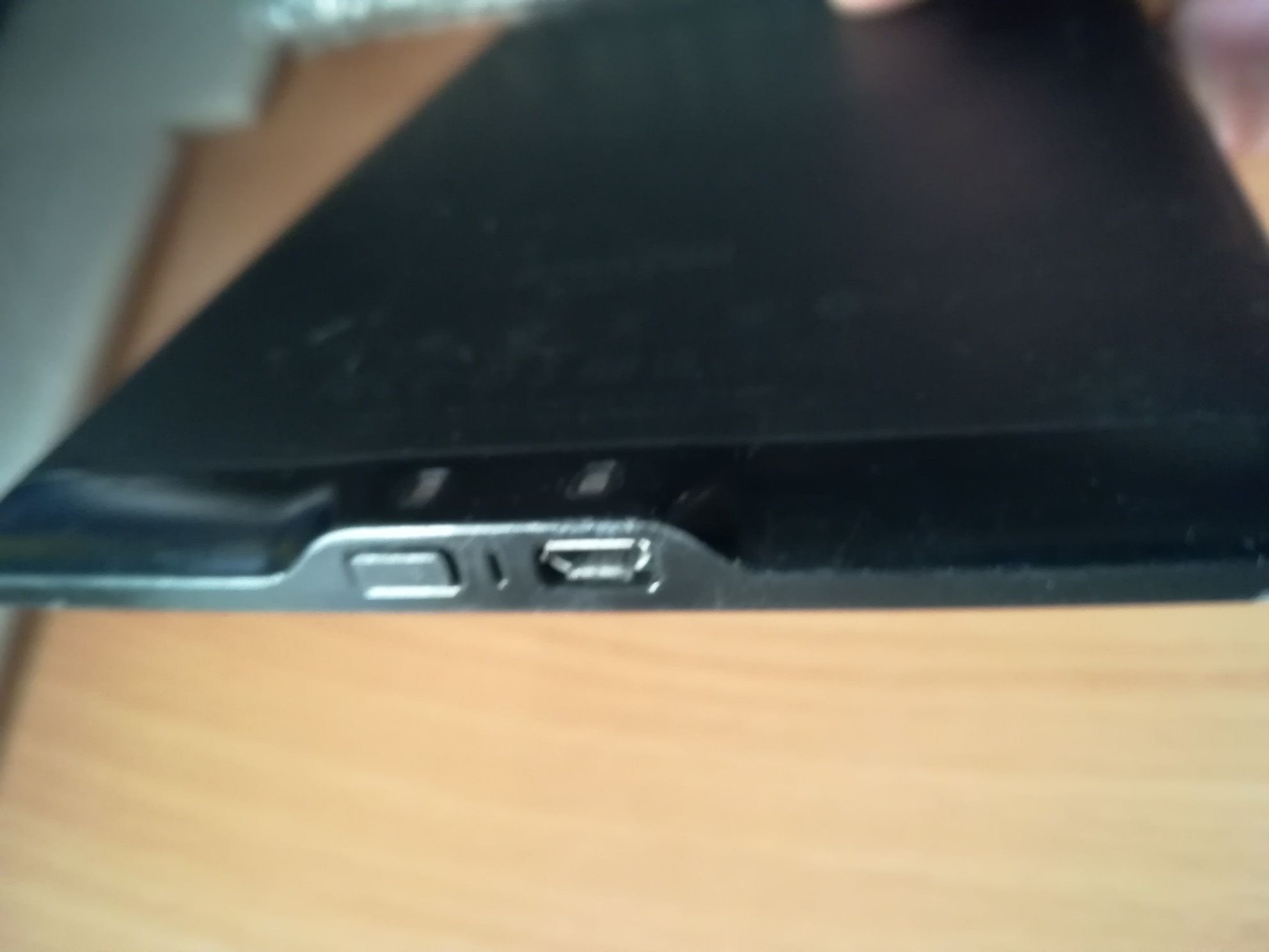 Планшет Amazon Kindle D01100