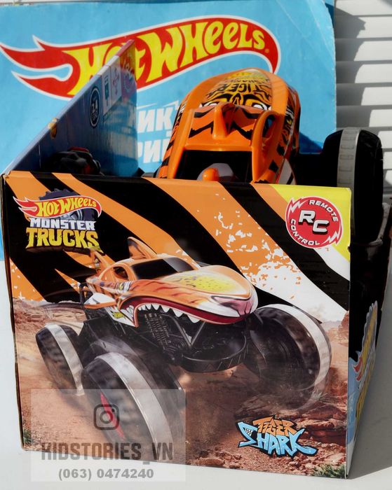 30 см Monster Trucks RC Акула Hot Wheels Tiger Shark на дистанційному
