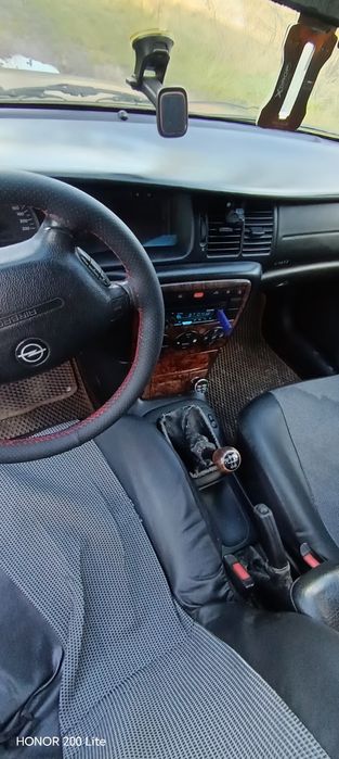 Продам опель вкктра б