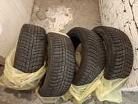 Opony zimowe 215/50 r17  Bridgestone 4 sztuki.