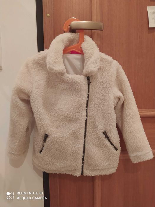 Casaco carneirinhas de lã de menina